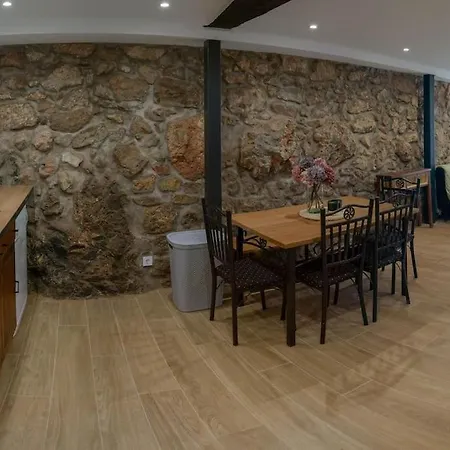 Feriehus Cardil En La Entrada Del Parque Cabarceno *