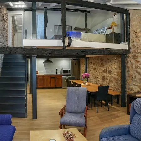 Cardil En La Entrada Del Parque Cabarceno Feriehus