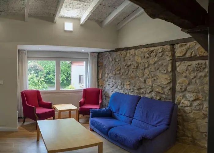 Cardil En La Entrada Del Parque Cabarceno Holiday home Obregon